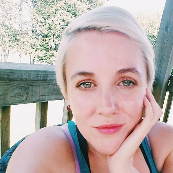 Meet your Posher, Krysten - Picture 1 of 1